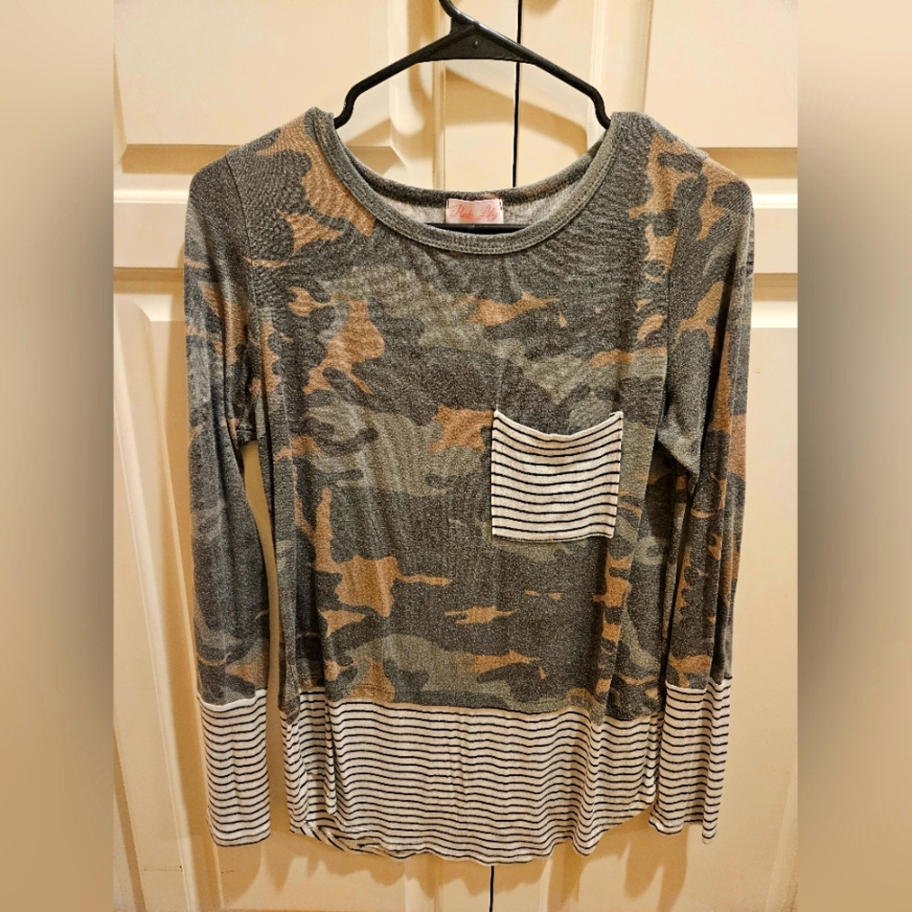Pink Lily Gray Top Longsleeve